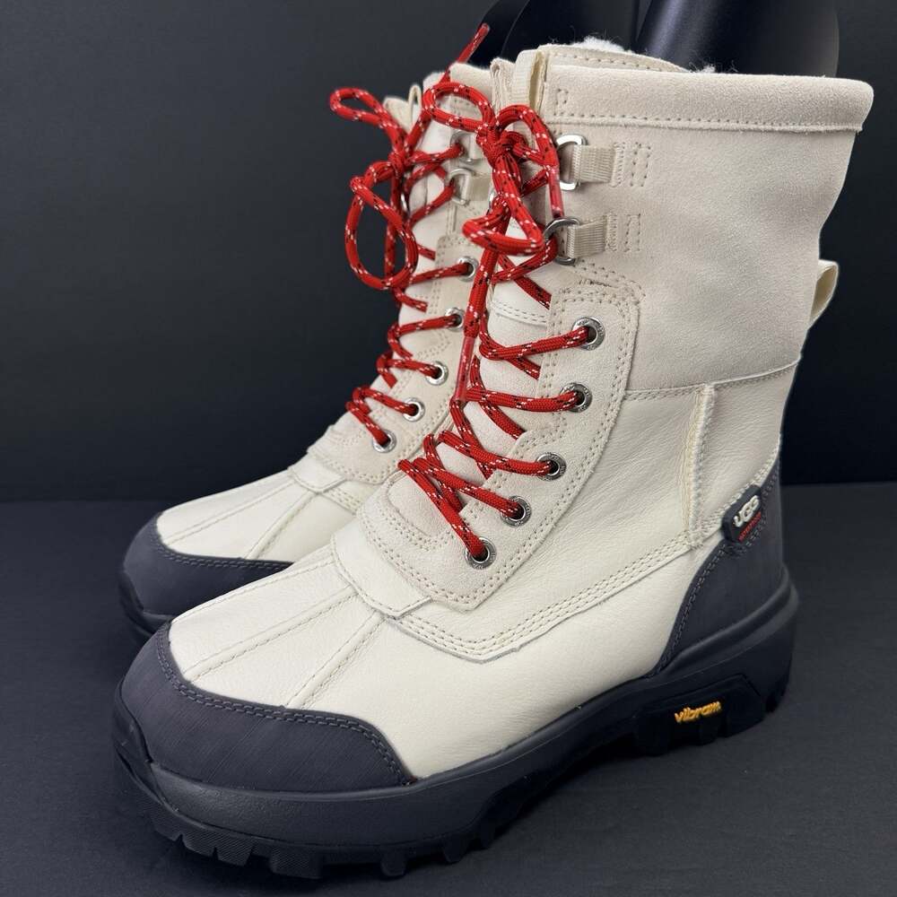 UGG Adirondack Boot XXV SAMPLE Women’s 7 Plaster Cream White Round Toe Boots